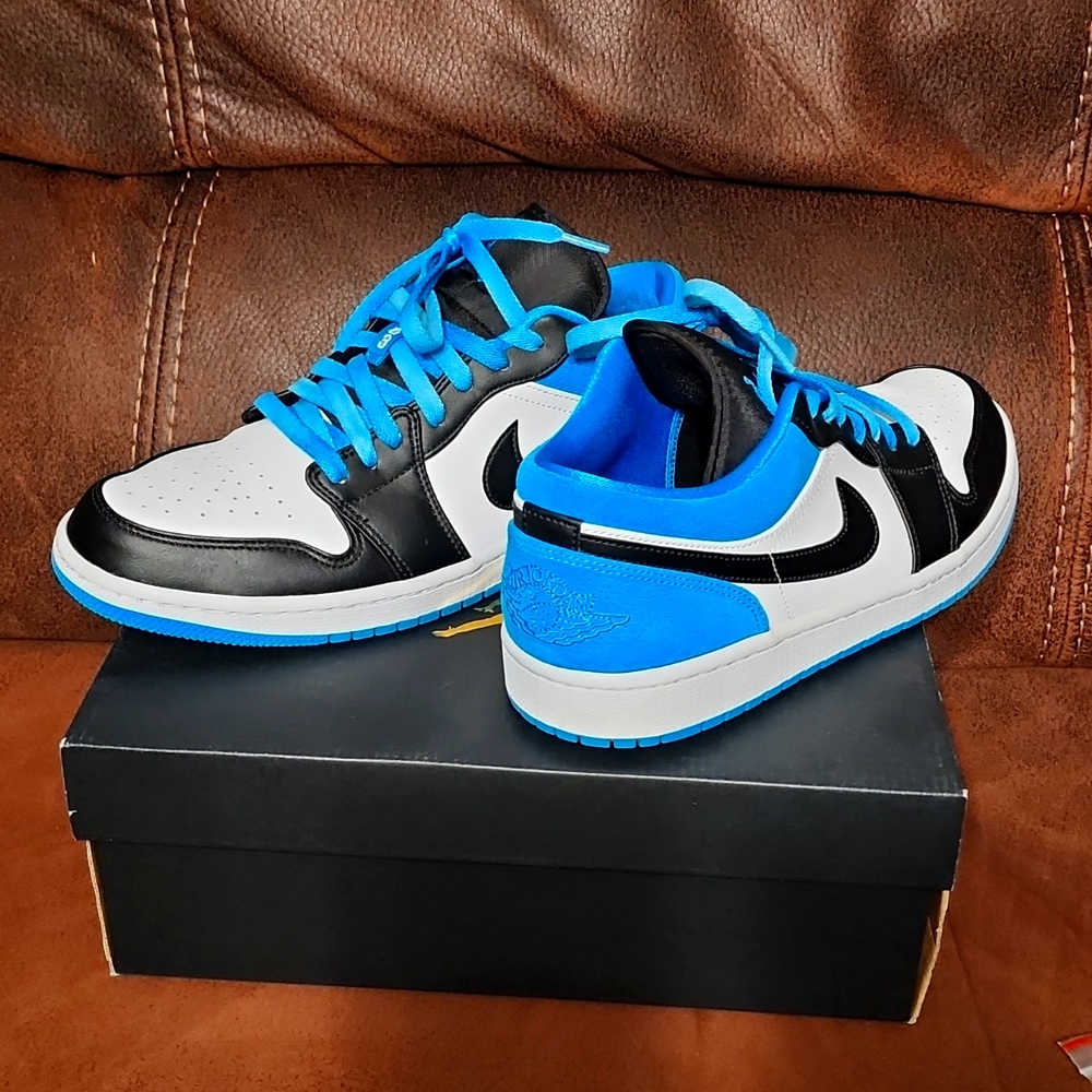 Jordan 1 low laser blue 10.5